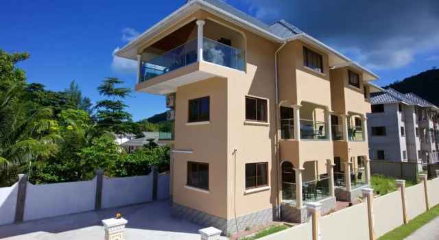 Апартаменты Stone Self Catering Apartments