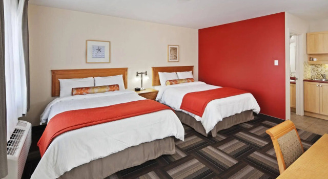 Hotel-Motel Castel de la Mer, Buchen Sie Motel Hotels in Québec mit Parkplatz, Parkplätze