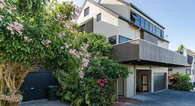 Birkenhead Modern 3 Bedrooms Villa, Buchen Sie Villa Birkenhead Region Auckland