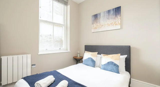 Апартаменты Deluxe Superb Apartments opposite Edgware Road Station