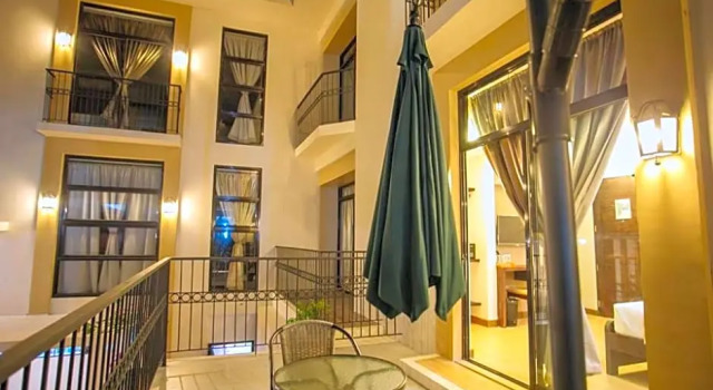 Полулюкс Casa Rubin