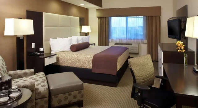 Номер Standard Best Western Plus Lackland Hotel and Suites