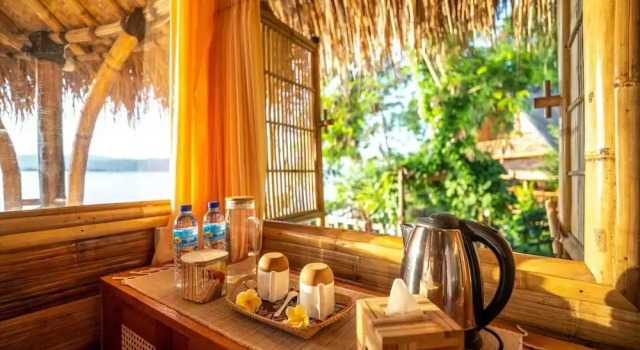 Двухместная вилла с балконом и с видом на океан Catappa Village Lombok