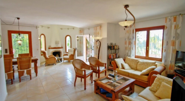 Chrisuli - well furnished villa with panoramic views in Moraira, Забронировать Вилла Benimeit 