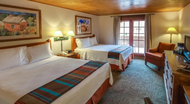 Четырёхместный номер Standard Inn on the Alameda