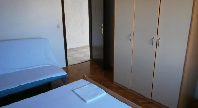 Апартаменты с 2 комнатами с балконом и с видом на море Apartments Katica