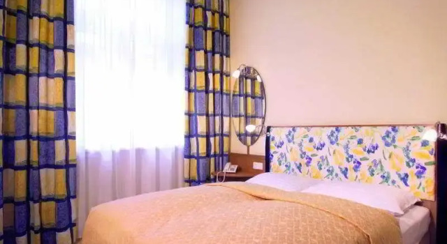 Starlight Suites Metropolis Center, Đặt Khách sạn Khách sạn ở Bucharest có hồ bơi, gần Ştefan cel Mare Building, Hồ bơi