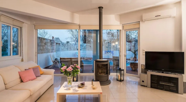 Вилла Villa Joy Mare - Seaside Escape with Private Pool