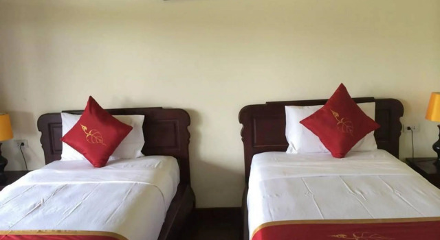 Little Eden Hotel, Book Hotel Ban Dondét Champasak