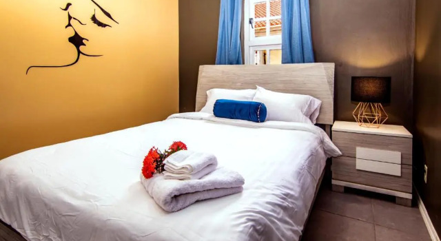 CityLife Apartments in historic Willemstad - 1 bedroom apartment - M, Book Lejlighed Willemstad Curaçao, nær Queen Emma Bridge