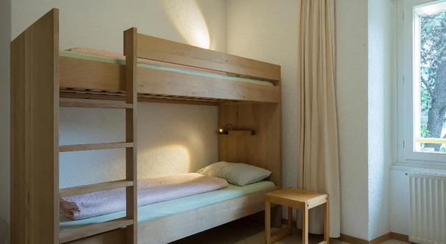 Номер Standard Montreux Youth Hostel
