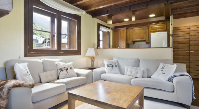 Luderna - Apartamento Val de Ruda A36 Dera Baresta, Prenota Appartamento Naut Aran 