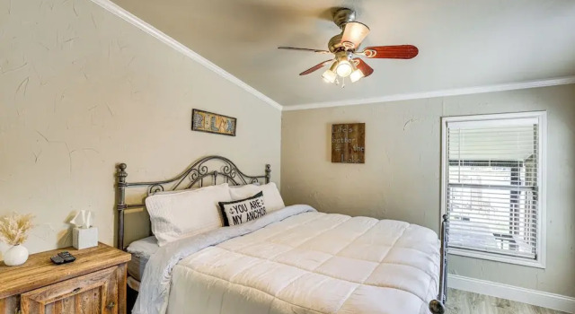 Lakefront Escape w/ Game Room & Dock in Mabank!, Reserva ahora Hotel Enchanted Oaks Estados Unidos