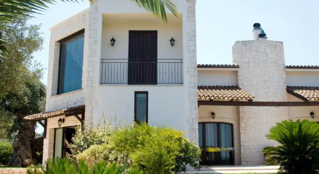 Villa Colucci, Book Villa Hotels in Fasano Area with a Pool, Swimming Pool
