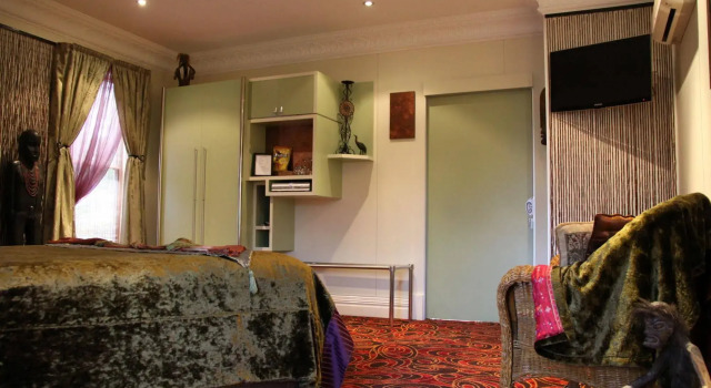 The Retreat at Froog Moore Park, Забронировать Отель «постель и завтрак» Тамуорт New England NSW