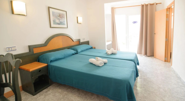 Двухместный номер Standard с балконом Hostal Rosalia