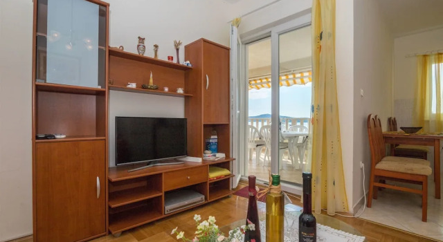 Apartment Mera, Забронировать Апартаменты/квартира Севид Trogir Riviera