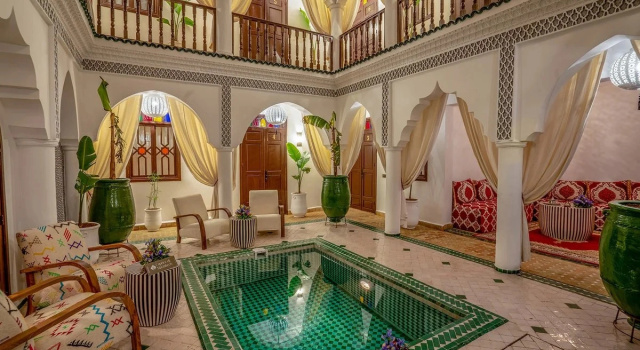 Riad Lalla Azalay, Забронировать Отель Отели Марракеш-Тенсифт-Эль-Хауз с парковкой, Парковка