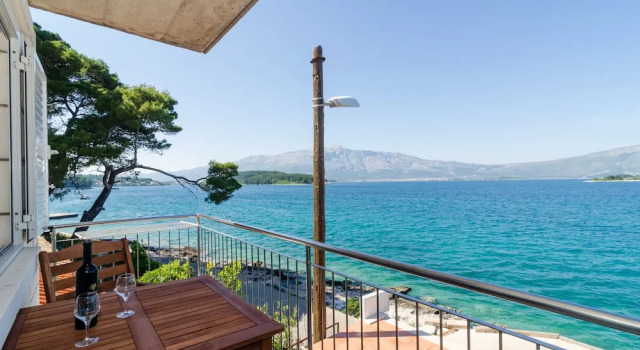 Студия с балконом и с видом на море Apartments Nikolina