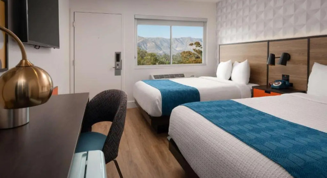 Четырёхместный номер Standard Motel 6-Santa Barbara, CA - Beach