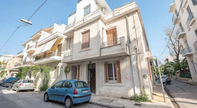 Elegant Kerameikos Apartment
