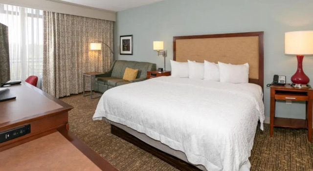 Номер Hampton Inn & Suites Nashville-Green Hills