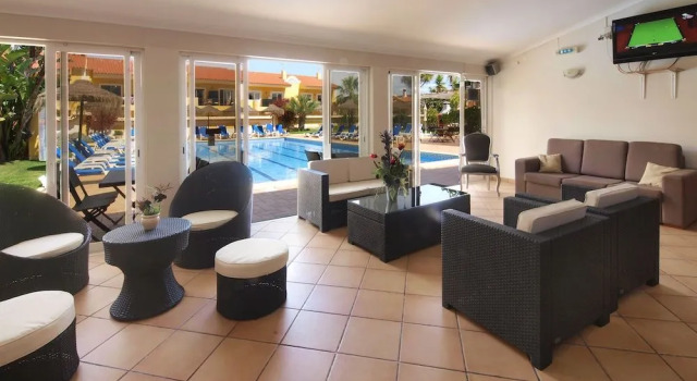 Giramar Apartamentos Turisticos, Забронировать Апартаменты/квартира Отели Лагуш с бассейном, рядом с Церковь Девы Марии, Бассейн
