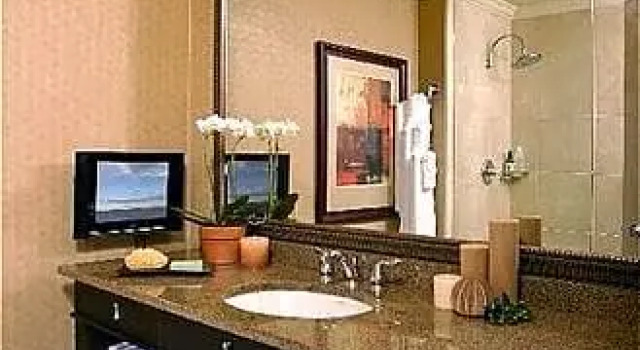 Четырёхместный номер Deluxe Hilton Vacation Club Hotel Blake Chicago