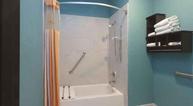 Двухместный номер Standard La Quinta by Wyndham Knoxville East