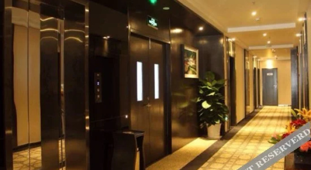 Yan'an Financial Hotel, Book Hotel Hoteller i Yanan med parkering, Parkering