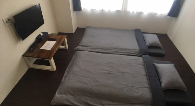 GOLDEN MILE Hostel