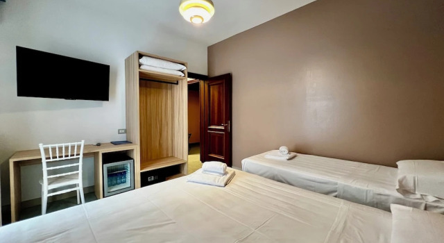 Апартаменты Business HC Hotel Touring Seniga