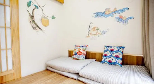 Люкс Superior Warm House Artistic Hot Spring Hostel