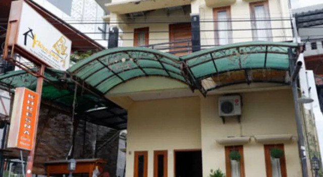 Khresna Guest House Malioboro Mitra RedDoorz, Réserver Maison d'hôtes Maisons d'hôtes à Gedongtengen, Maison d'hôtes
