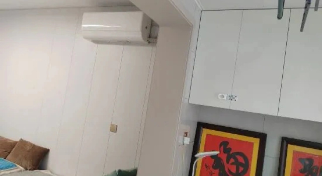Кровать в общем номере (мужской номер) Ruiyu Guesthouse
