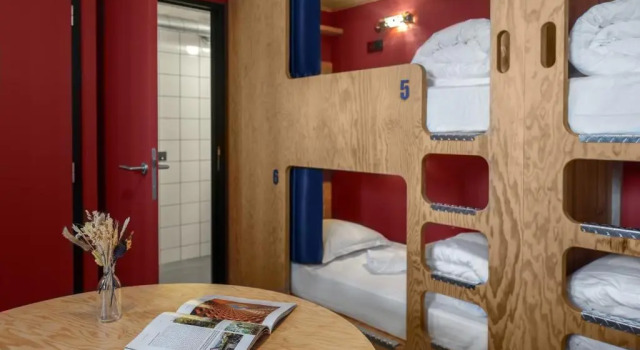 Кровать в общем номере Eklo Hotels Paris Roissy CDG Airport