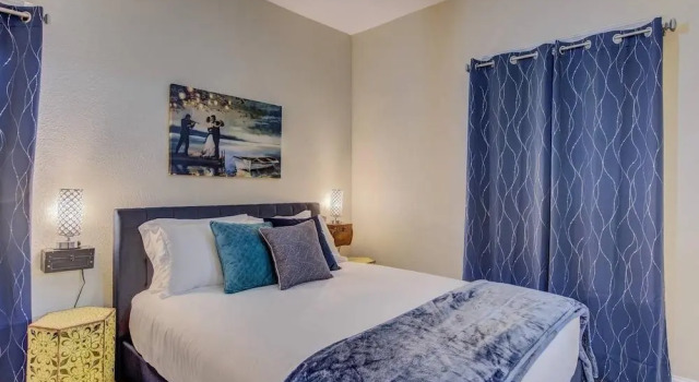 1BR Modern & Chic Bring Your Bikes and Dog!, Buchen Sie Ferienhaus Hotels in Colorade Springs mit Parkplatz, Parkplätze