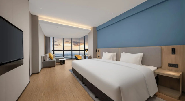 Двухместный номер Standard Holiday Inn Express Jiangmen Yinhu Bay by IHG
