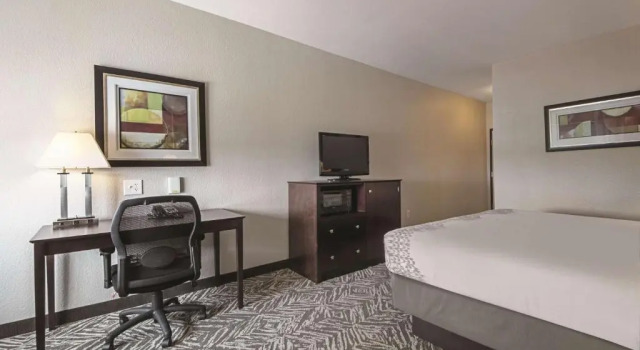 Номер Standard La Quinta by Wyndham McKinney
