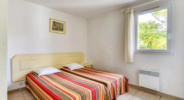 Home With Exclusive Swimming Pool, Book Villa Homps Canal du Midi