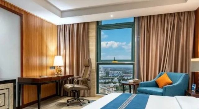 Двухместный люкс Presidential Serengeti Hotel