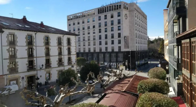 Alameda Centro, Забронировать Отель Сория Кастилия и Леон, рядом с Дворец графов Гомара