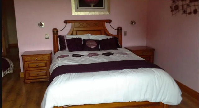 Leigh House Bed and Breakfast, Забронировать Отель Баллайрони Графство Даун