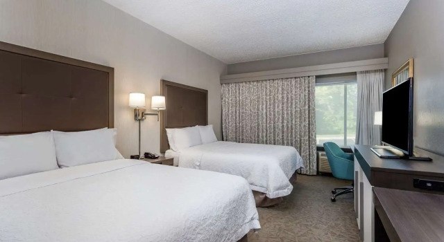 Четырёхместный номер Standard Hampton Inn Milwaukee Airport