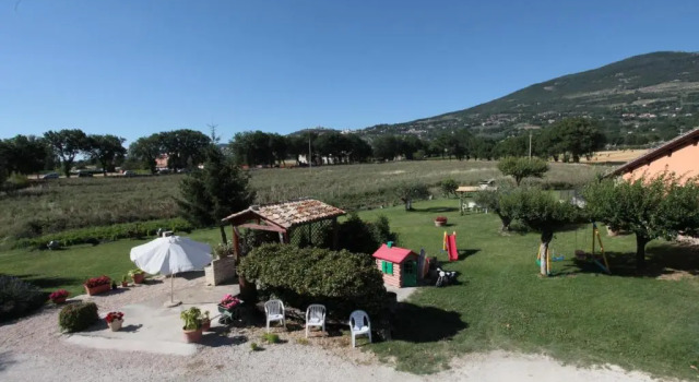 Il Tugurio Agriturismo BB, Varaa Hotelli Rivotorto Umbria