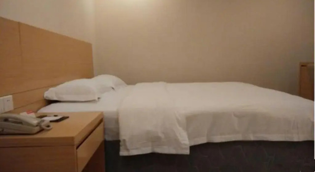 Wuzhan Business Hotel, Забронировать Отель Ухань Хубэй