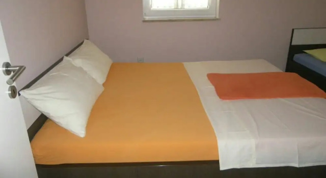 Guest House MIRA, Забронировать Апартаменты/квартира Апартаменты Новалья, Апартаменты/квартира