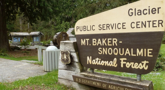 Silver Lake by Mt. Baker Lodging, Varaa Hotelli Maple Falls 