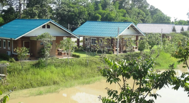 Номер Superior с балконом и с видом на реку I Din Lake View Resort Nakhon Nayok