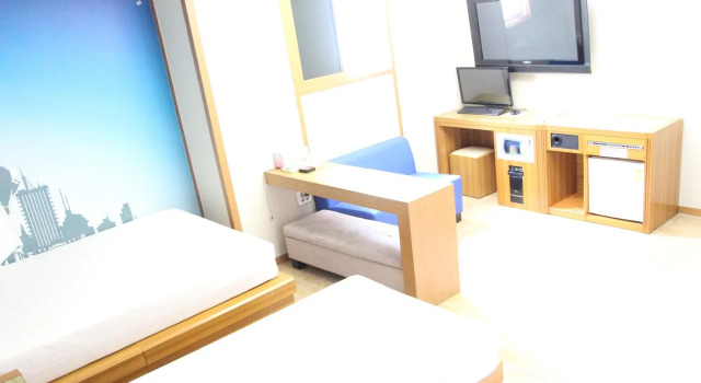 Mong Motel